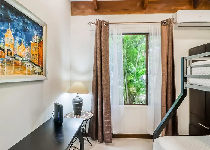 Pool & Access: 2-unit Base In Playa Hermana Playa Hermosa (Guanacaste)