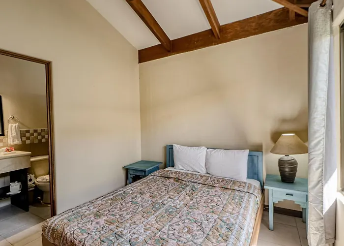 Pool & Access: 2-unit Base In Playa Hermana * Playa Hermosa (Guanacaste)